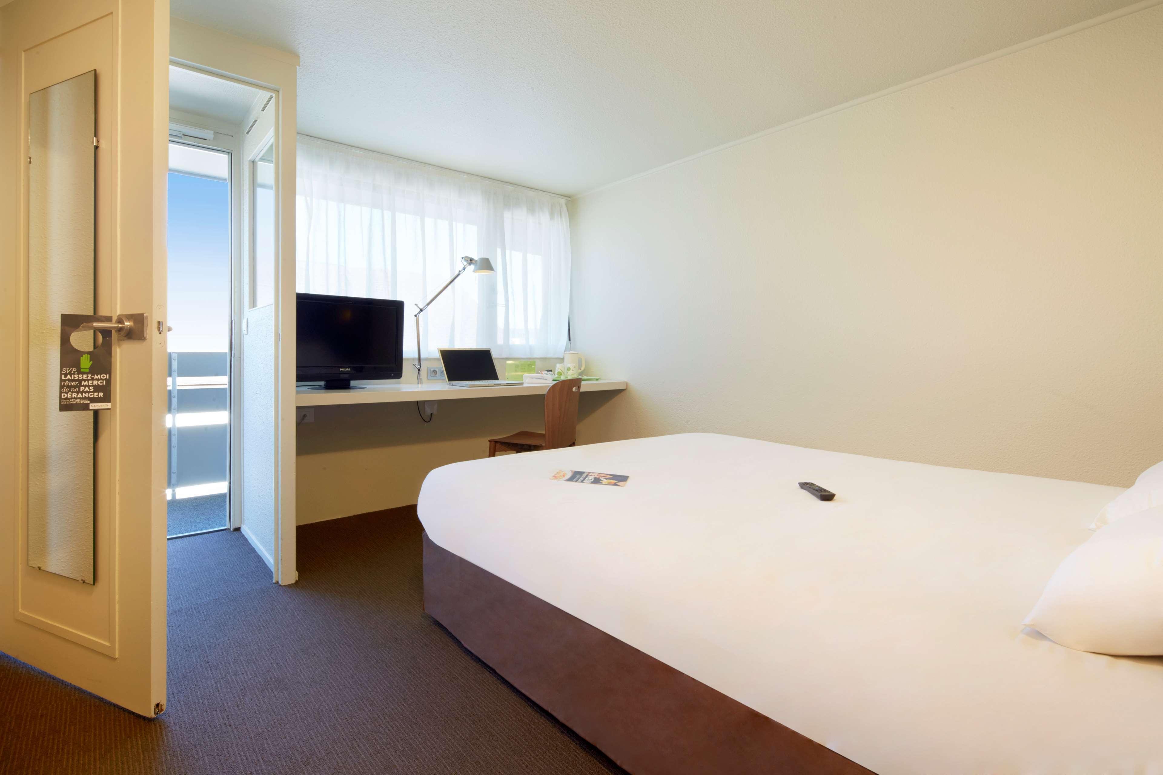 Campanile Dijon Sud - Marsannay Hotel Exterior photo